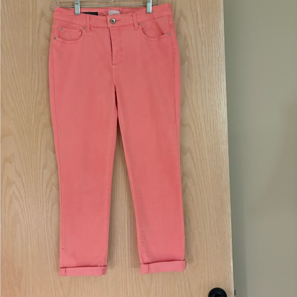 Ecru Women's Coral Cropped Jeans